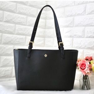 Tory Burch York Buckle (perfect for a boss lady)